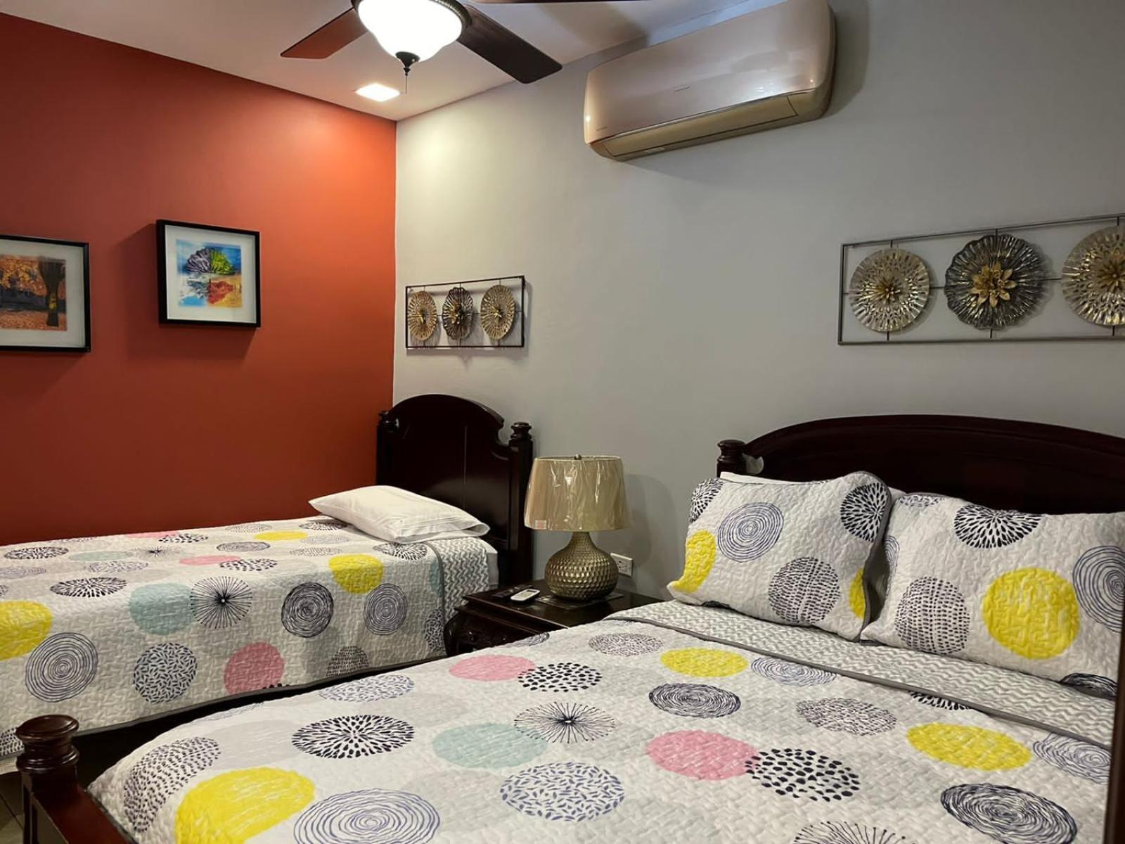 Refugio De La Montana B&B San Pedro Sula Room photo